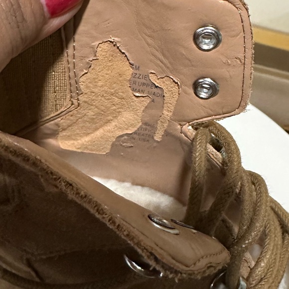 🌸MARC FISHER🌸 Izzie Lugsole Ankle Boots Size: 6M - Picture 11 of 12